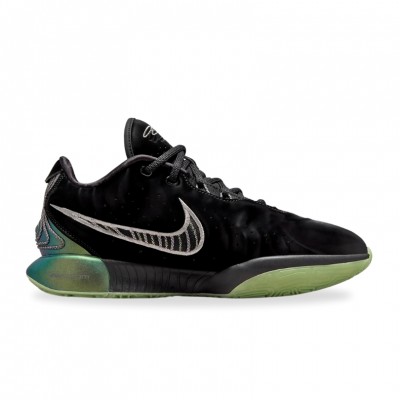 sneaker Nike LeBron XXI