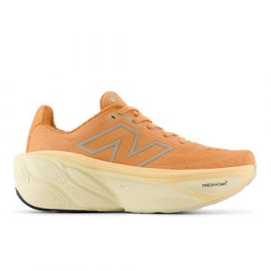 New Balance Donna Fresh Foam X More v5 in Marrone/Beige, Synthetic, Taglia 38