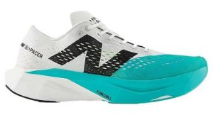 New Balance FuelCell SuperComp Pacer v2 - uomo - bianco