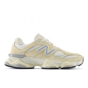 New Balance Unisex 9060 in Beige/Bianca/Grigio