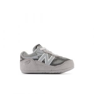 New Balance Bambino 990v6 Crib Bungee in Grigio