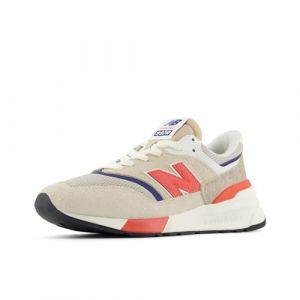 New Balance 997R Trainers EU 41 1/2