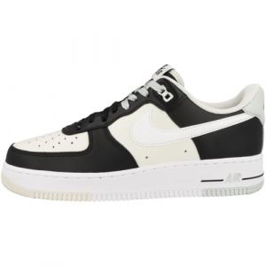 Nike Air Force 1 '07 LV8