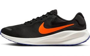 Nike Revolution 7