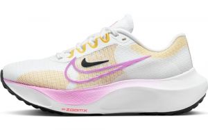 NIKE Wmns Zoom Fly 5