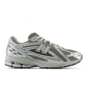 New Balance Unisex 1906R in Grigio