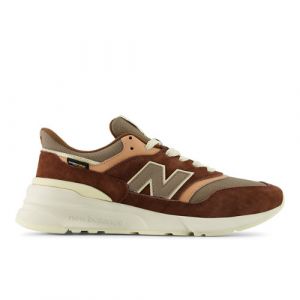 New Balance Unisex 997R in Marrone