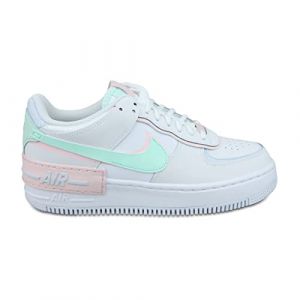 Nike STILE LEGGENDARIO E RAFFINATO. La leggenda continua a risplendere con Nike Air Force 1 ?07