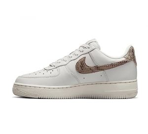 Nike Air Force 1 07 Ess Donna Formatori Moda - 39 EU