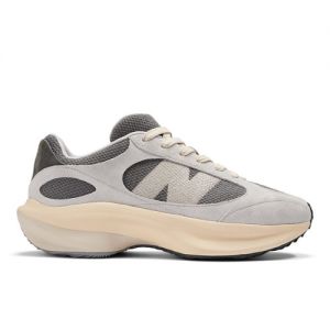 New Balance Unisex WRPD RUNNER in Grigio/Beige/Nero, Suede/Mesh, Taglia 44.5